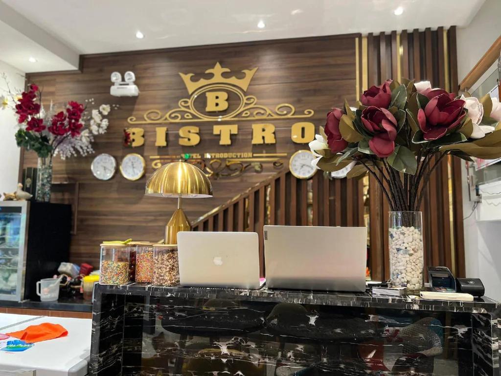 Bistro Hotel Grand World Фукуок Екстер'єр фото
